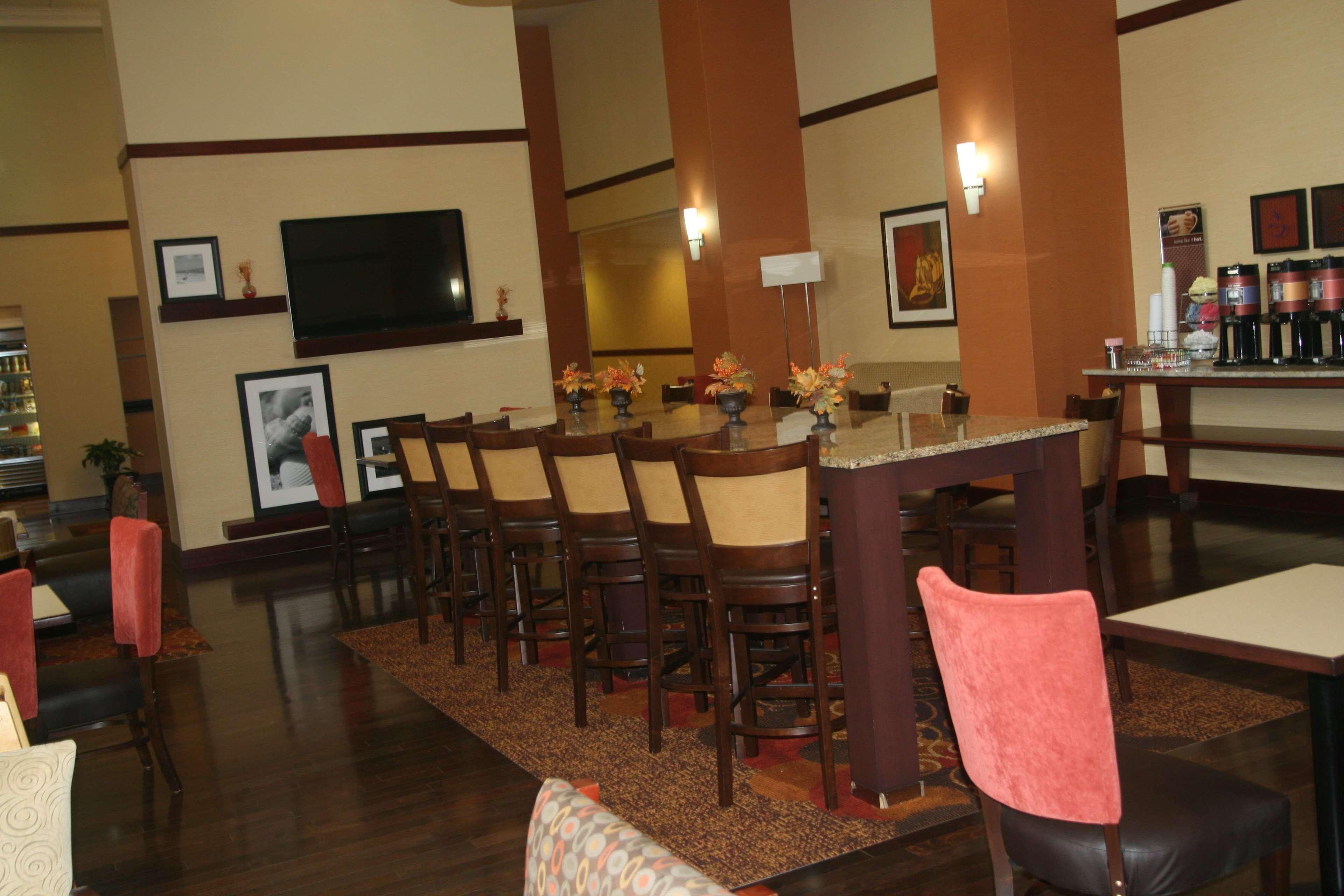 Hampton Inn & Suites Orlando International Drive North Restoran fotoğraf