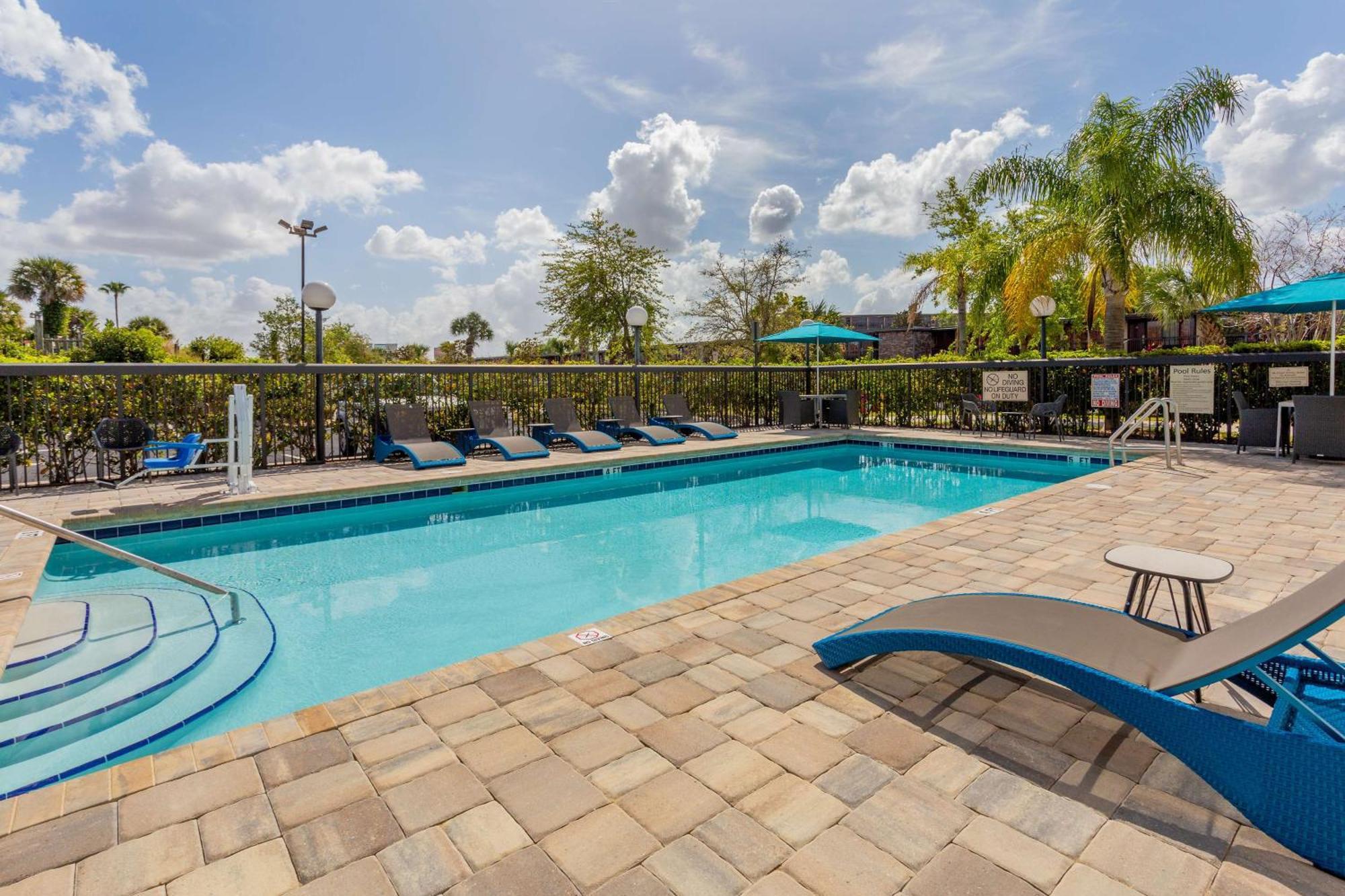 Hampton Inn & Suites Orlando International Drive North Dış mekan fotoğraf